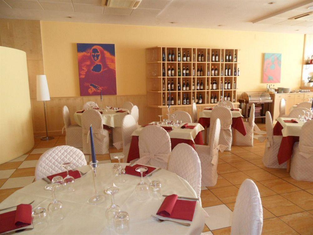 B&B Hotel Cuneo Cristal מראה חיצוני תמונה