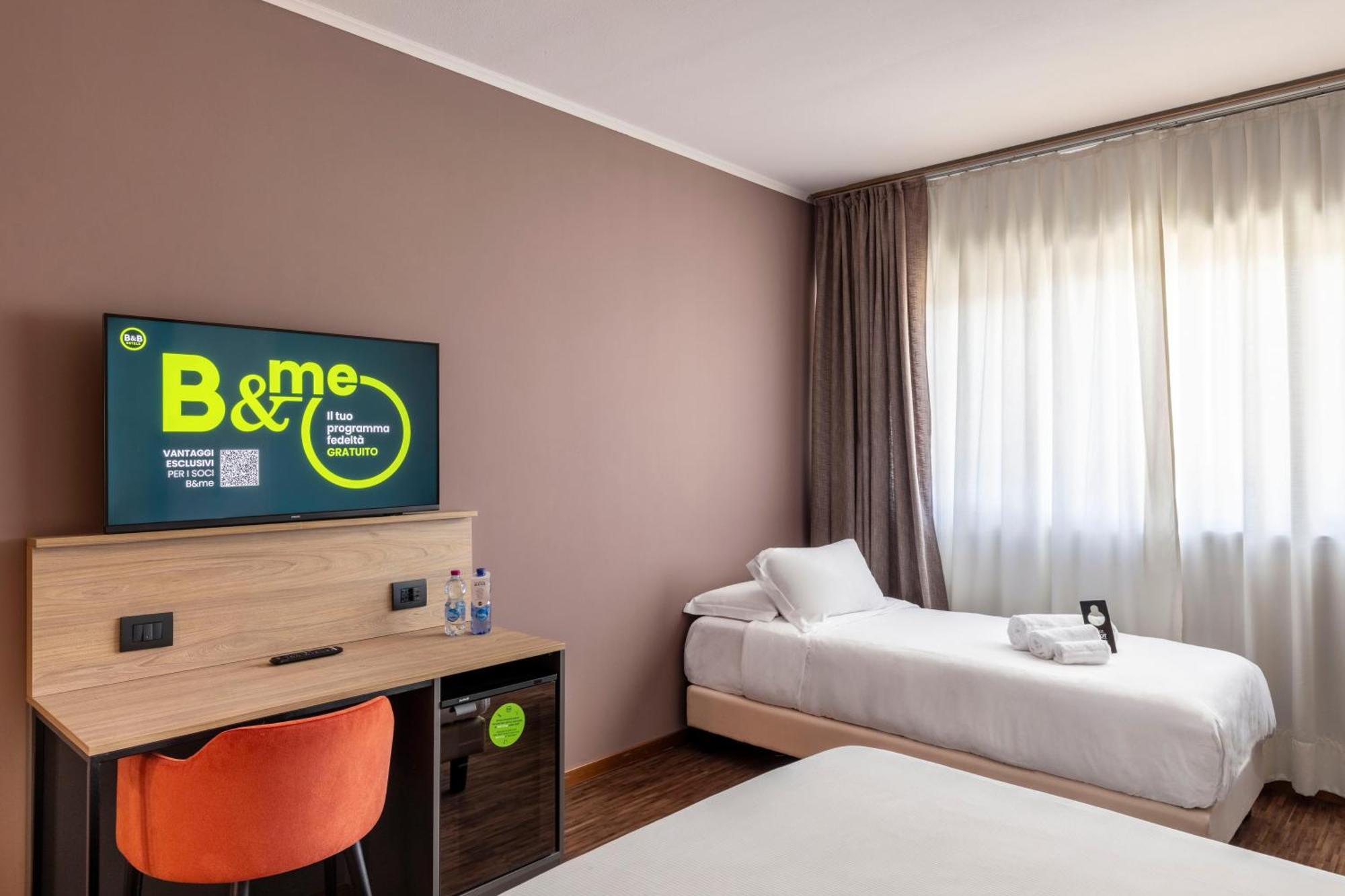 B&B Hotel Cuneo Cristal מראה חיצוני תמונה