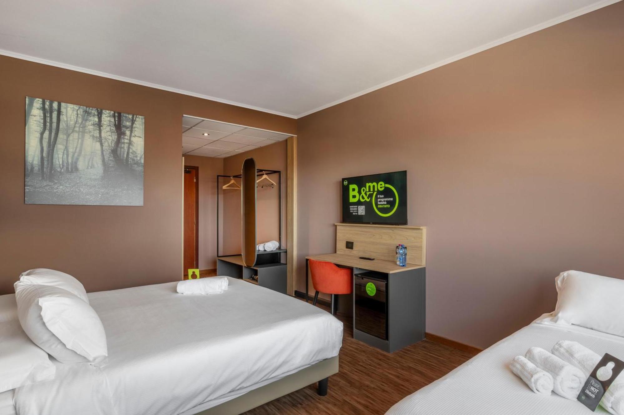 B&B Hotel Cuneo Cristal מראה חיצוני תמונה