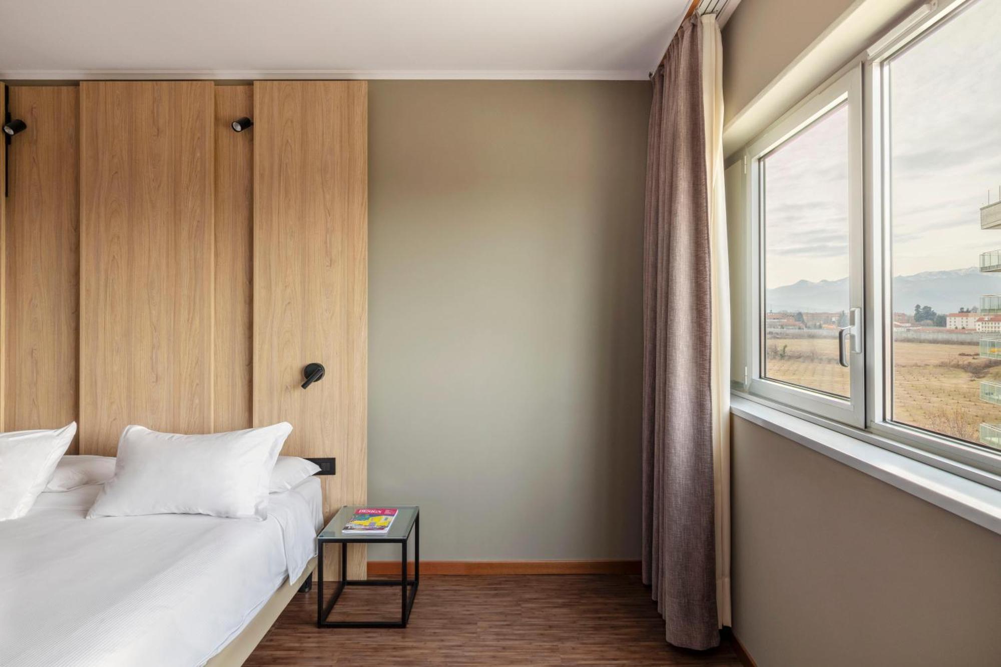 B&B Hotel Cuneo Cristal מראה חיצוני תמונה
