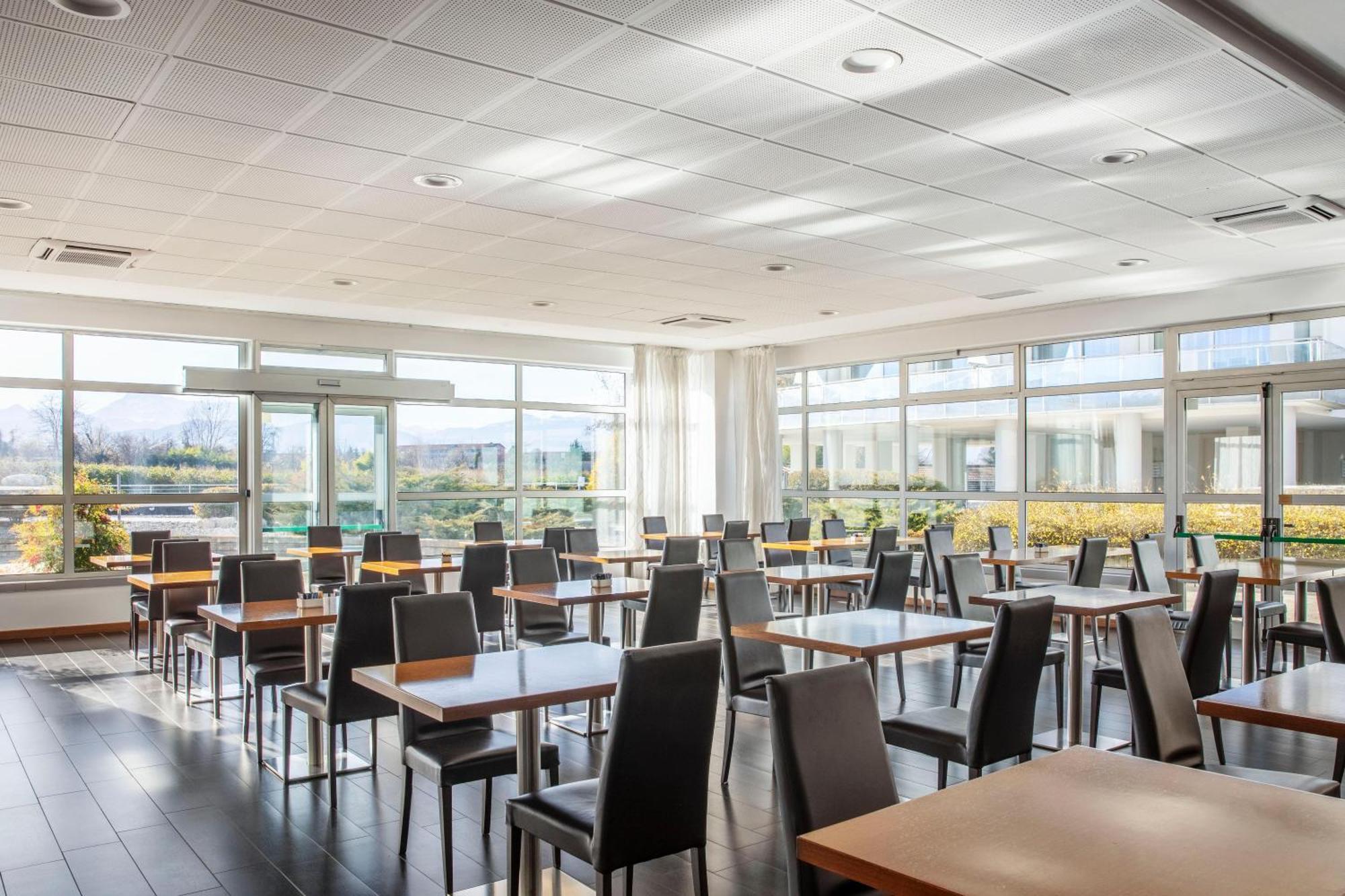 B&B Hotel Cuneo Cristal מראה חיצוני תמונה