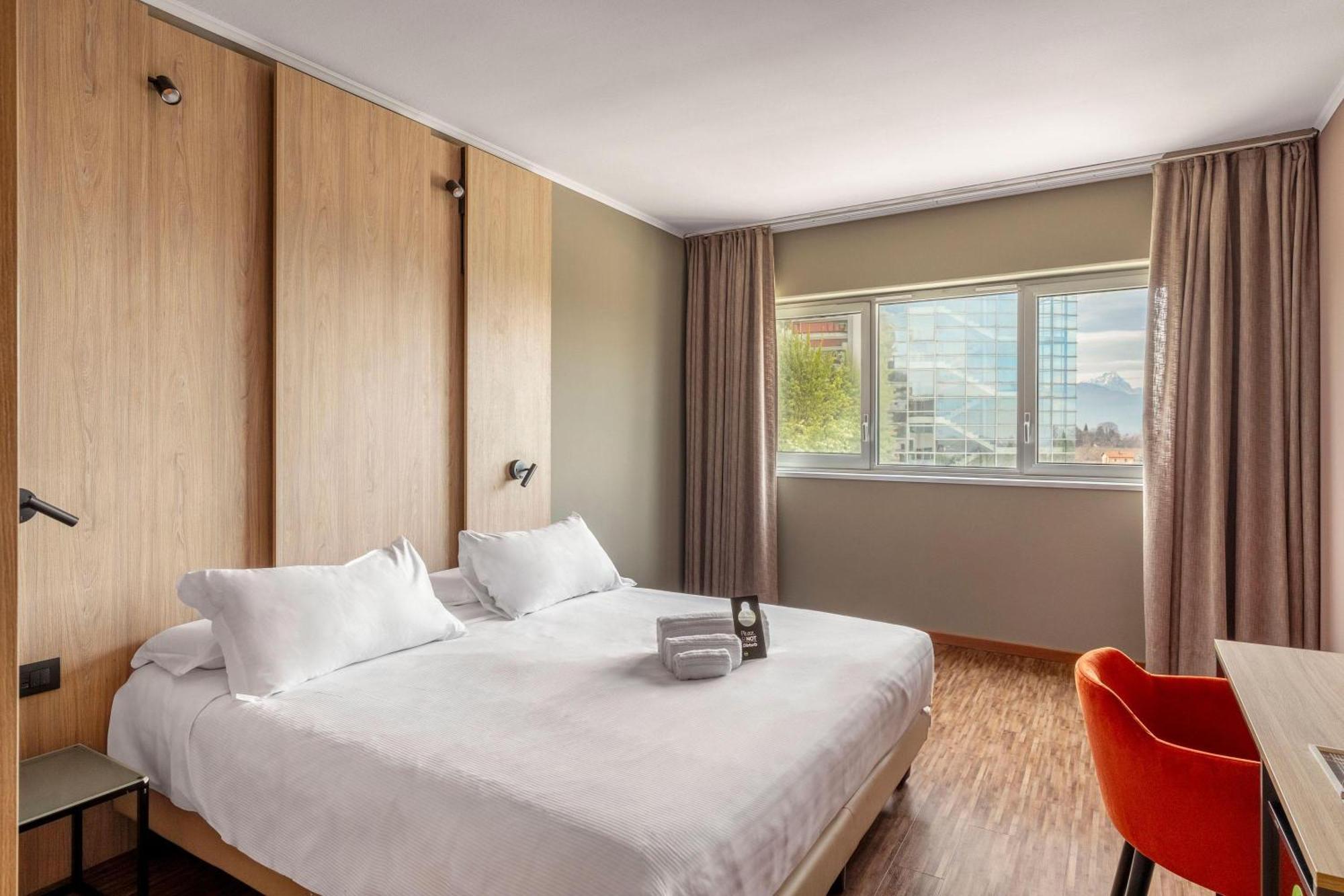 B&B Hotel Cuneo Cristal מראה חיצוני תמונה